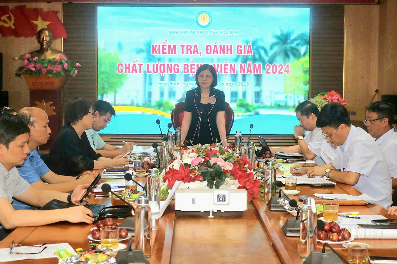  Kiểm tra, đánh giá chất lượng bệnh viện tại Bệnh viện Đa khoa tỉnh Hoà Bình