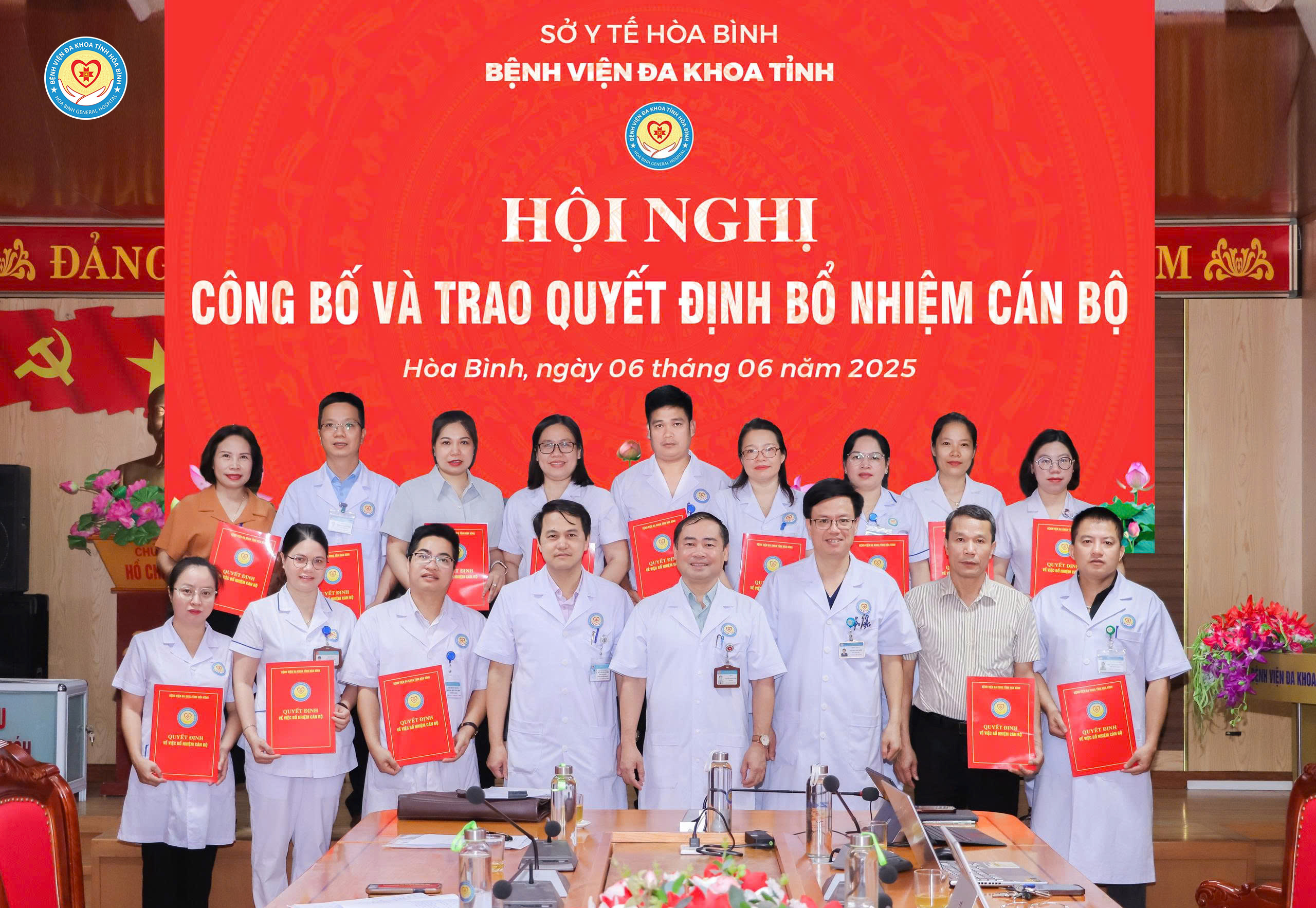  Bệnh viện Đa khoa tỉnh Hòa Bình công bố các quyết định cán bộ tháng 6/2025 – Tăng cường nguồn lực lãnh đạo, hướng tới phát triển bền vững