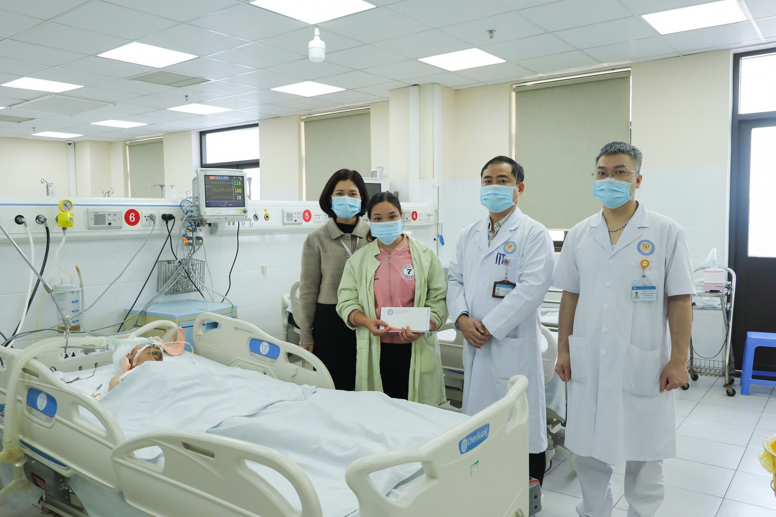  Chung tay giúp đỡ bệnh nhân khó khăn - Lan tỏa yêu thương