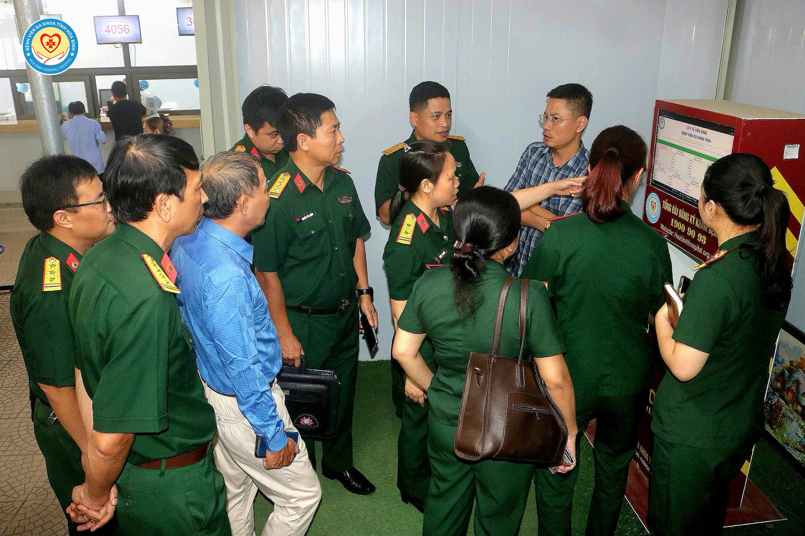  Bệnh viện Đa khoa tỉnh Hoà Bình đón tiếp Viện Y học cổ truyền Quân đội và Bệnh viện Đa khoa tỉnh Hà Tĩnh đến tham quan, trao đổi kinh nghiệm