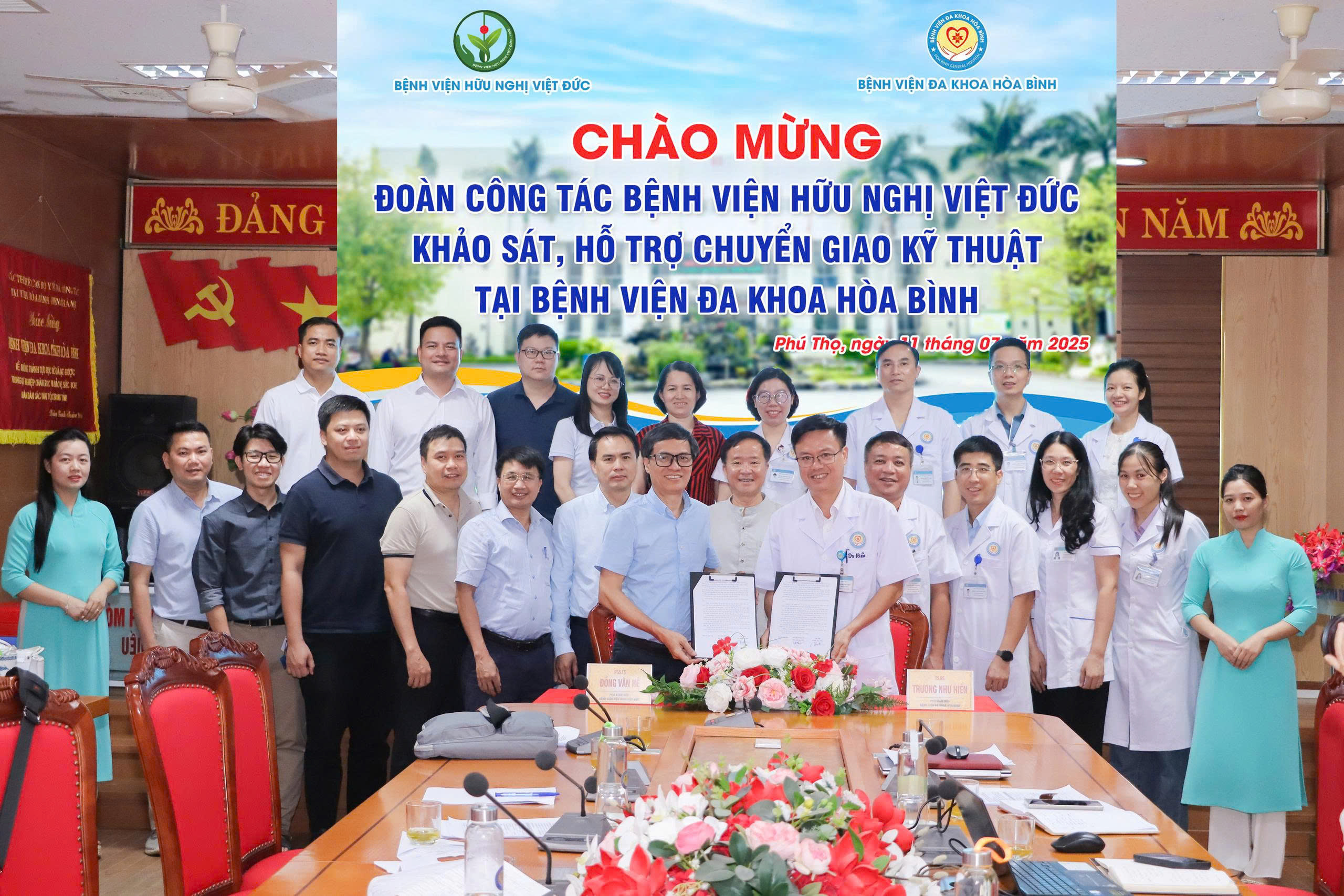  Đoàn công tác Bệnh viện Hữu nghị Việt Đức thăm và làm việc tại Bệnh viện Đa khoa Hoà Bình