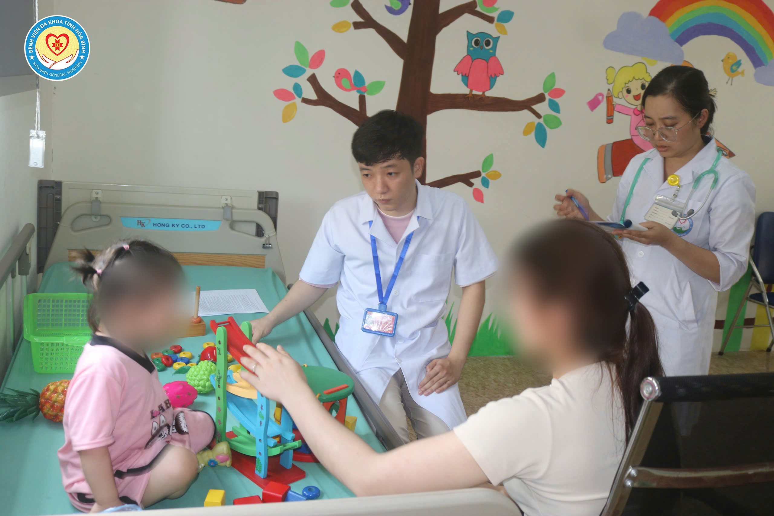  Ngày đầu triển khai chương trình nhân ái: Hơn 20 trẻ được khám sức khỏe tinh thần, cảm xúc và hành vi miễn phí