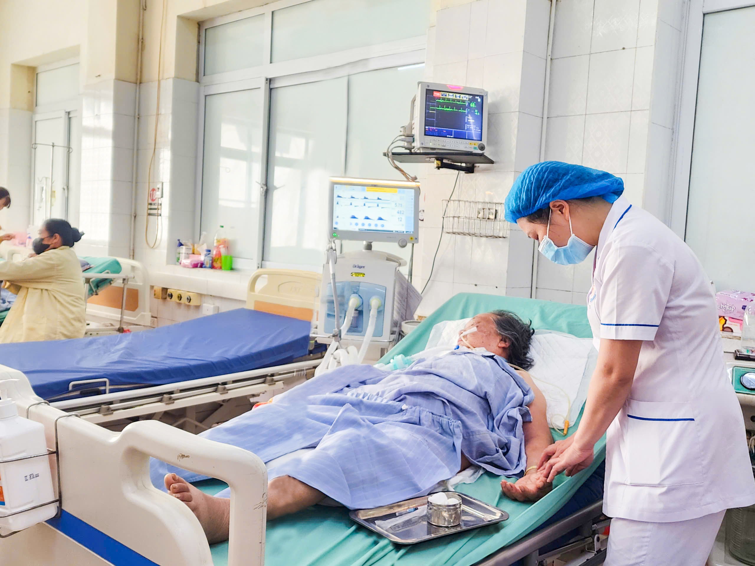  Bệnh viện Đa khoa tỉnh Hòa Bình ghi nhận hơn 700 lượt khám, cấp cứu dịp nghỉ lễ 30/4 và 01/5