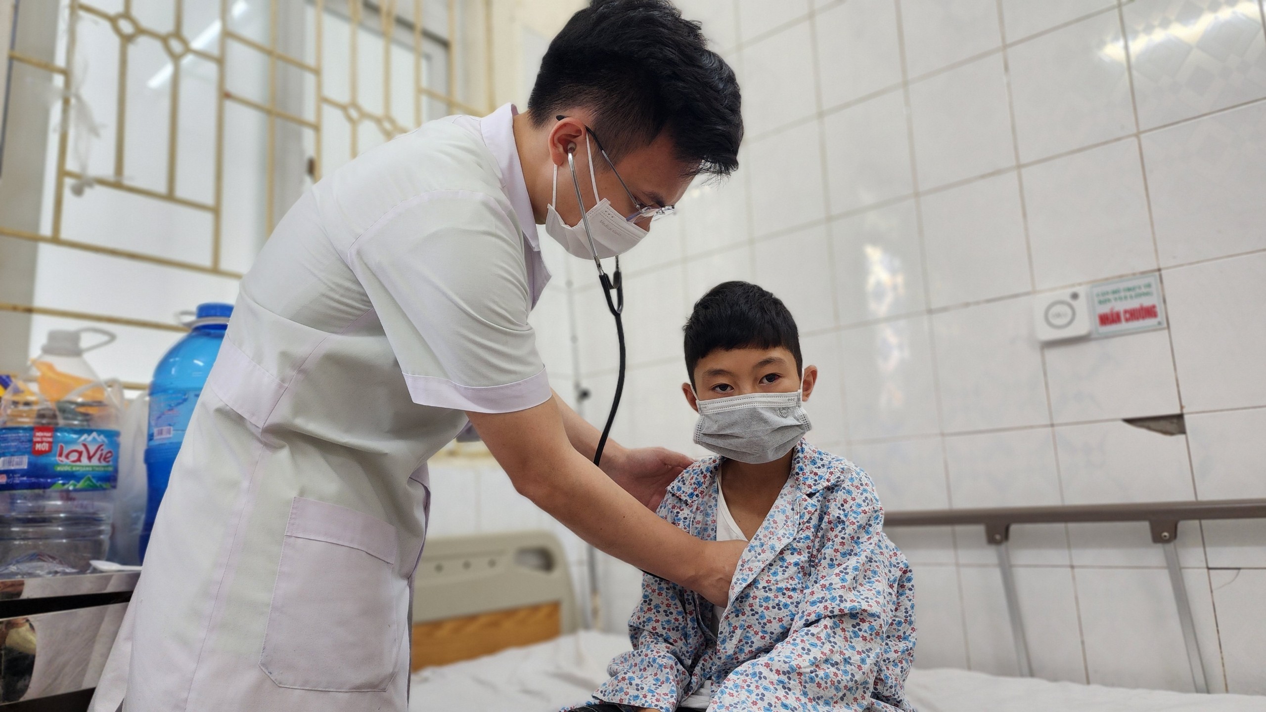  Cứu sống bé trai đuối nước giờ thứ 4 và những điều quan trọng phụ huynh cần lưu ý