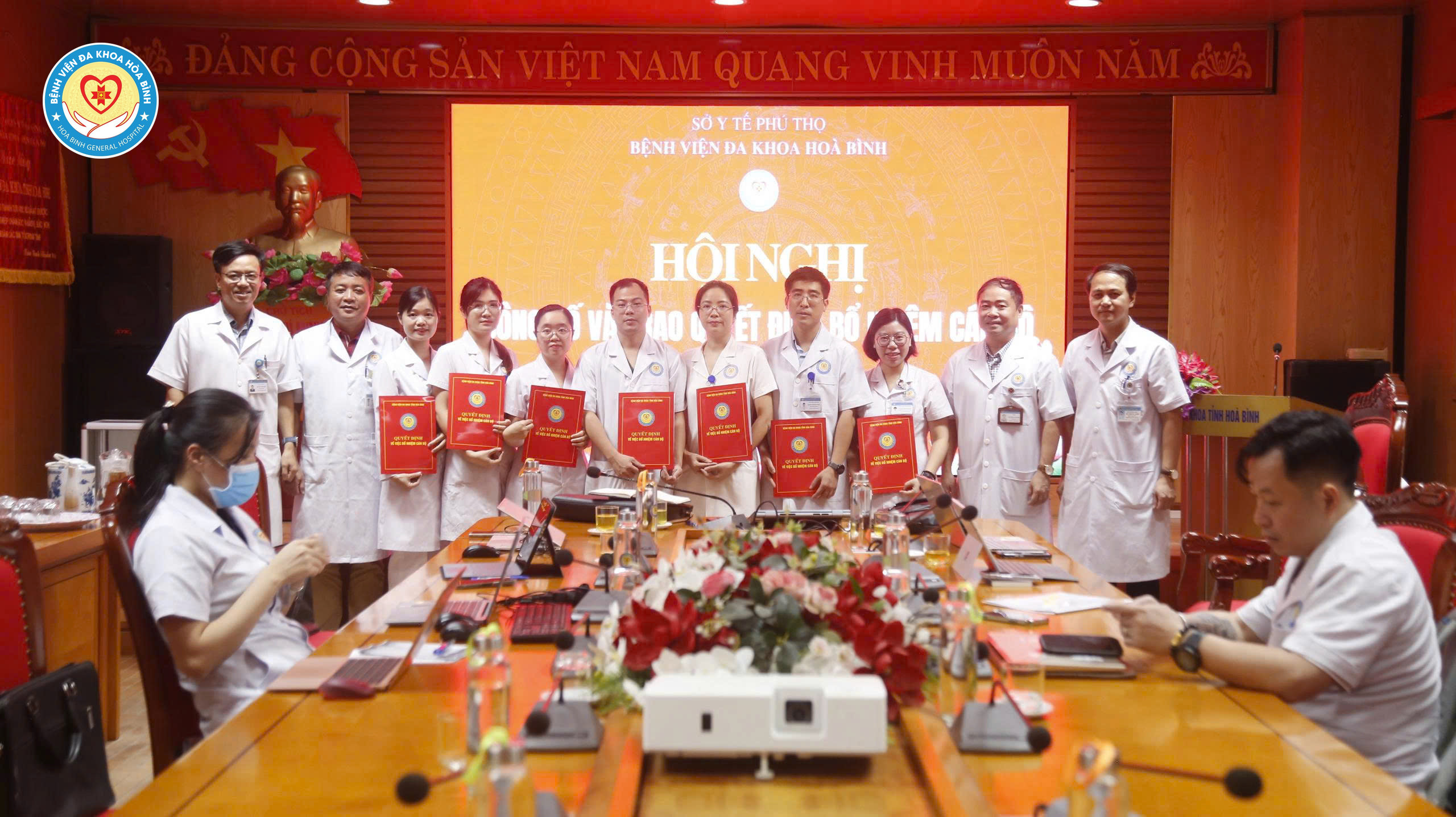  Công bố các Quyết định bổ nhiệm và bổ nhiệm lại cán bộ tháng 9/2025